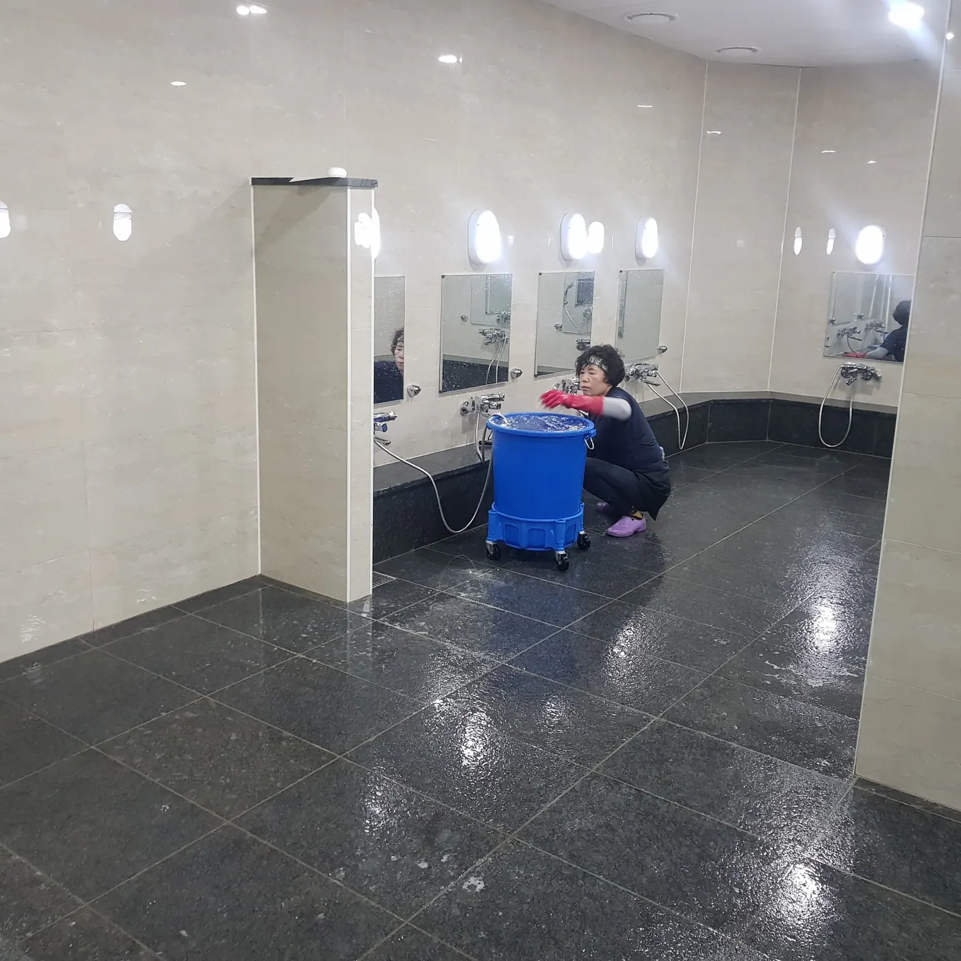 타일 줄눈 세정 — 청천동 목욕탕청소 현장