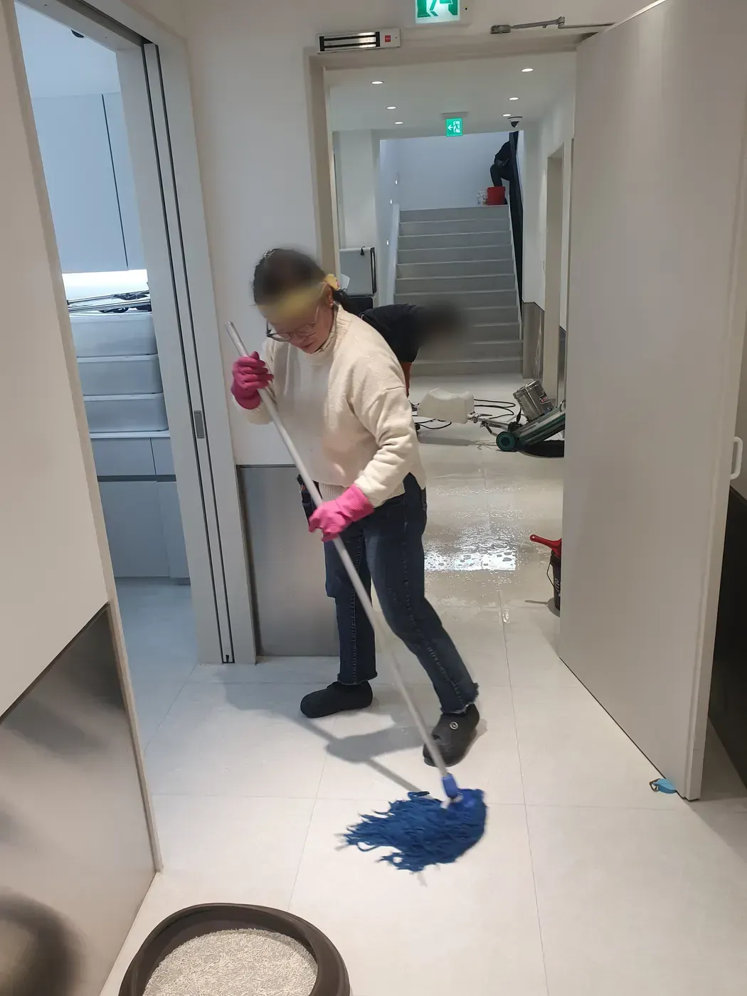 바닥 기계 세정 — 검단구 병원청소 현장