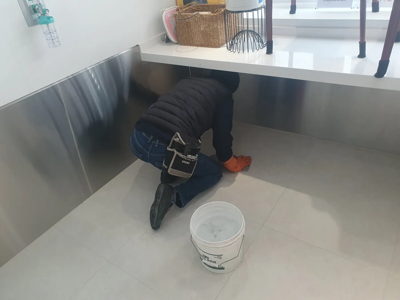 세정 진행 — 서해구 병원청소 현장