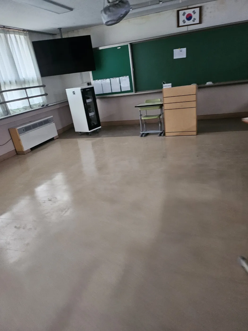 서해구 학교청소 시공 현장 — 교실 마감