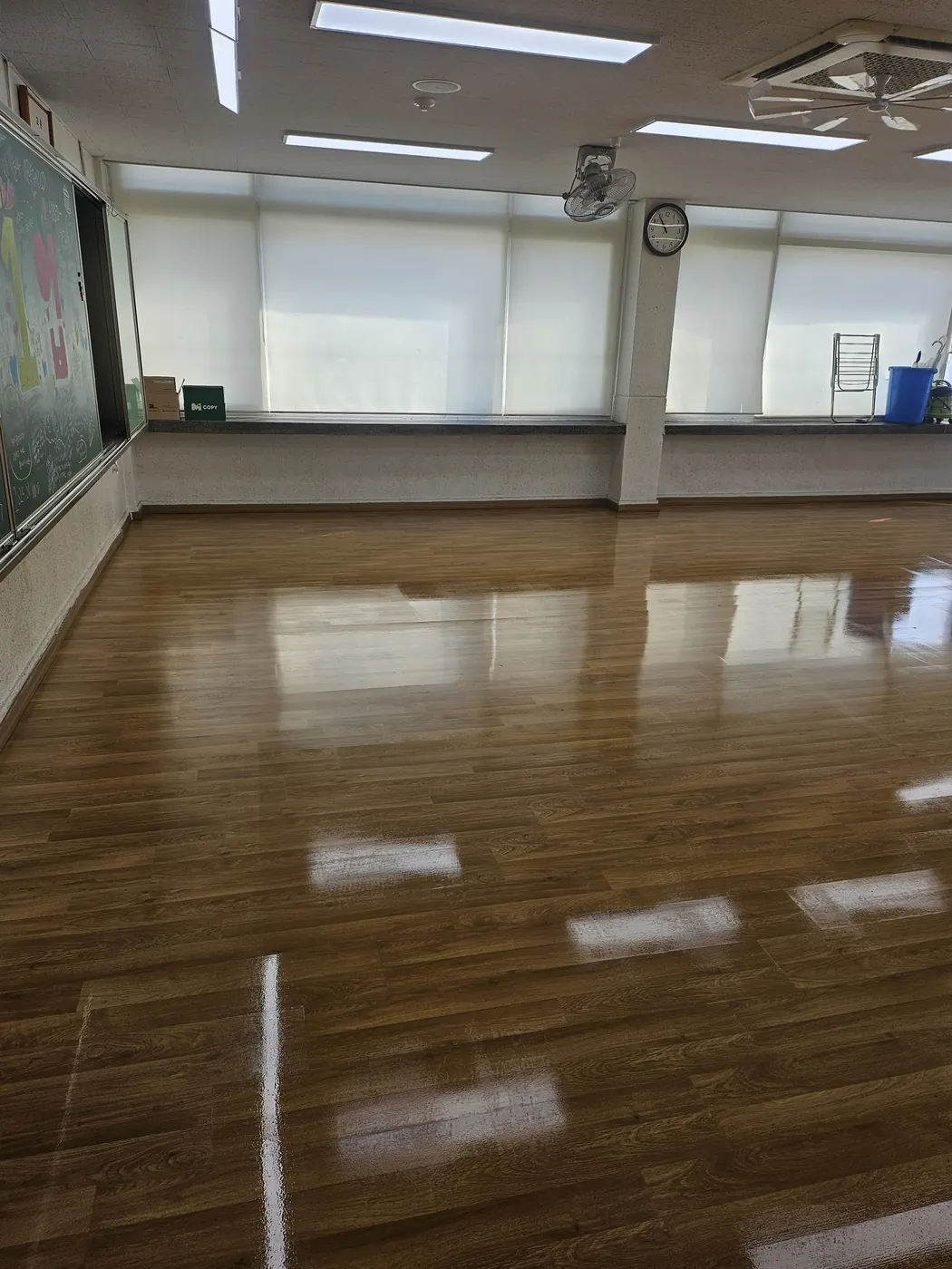 바닥 기계 세정 — 만수동 학교청소 현장