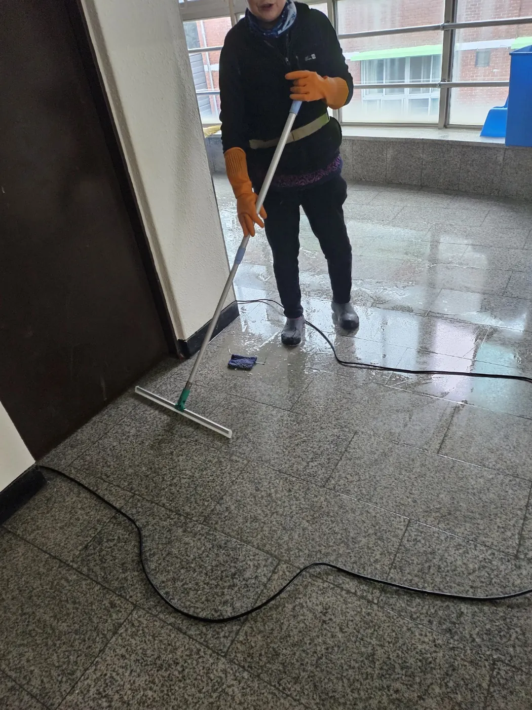세정 진행 — 남동구 학교청소 현장