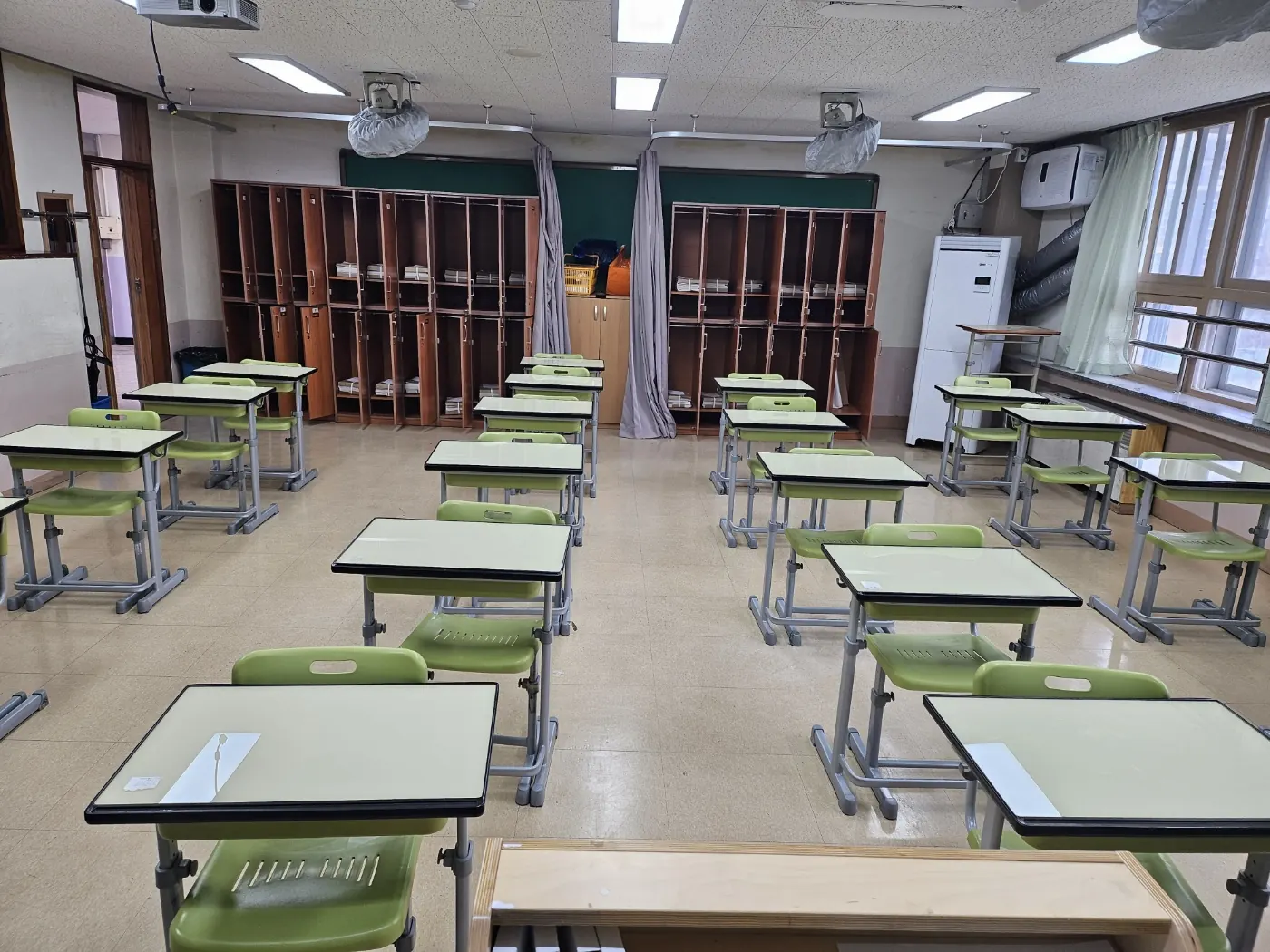 특별실 작업 — 오류동 학교청소 현장